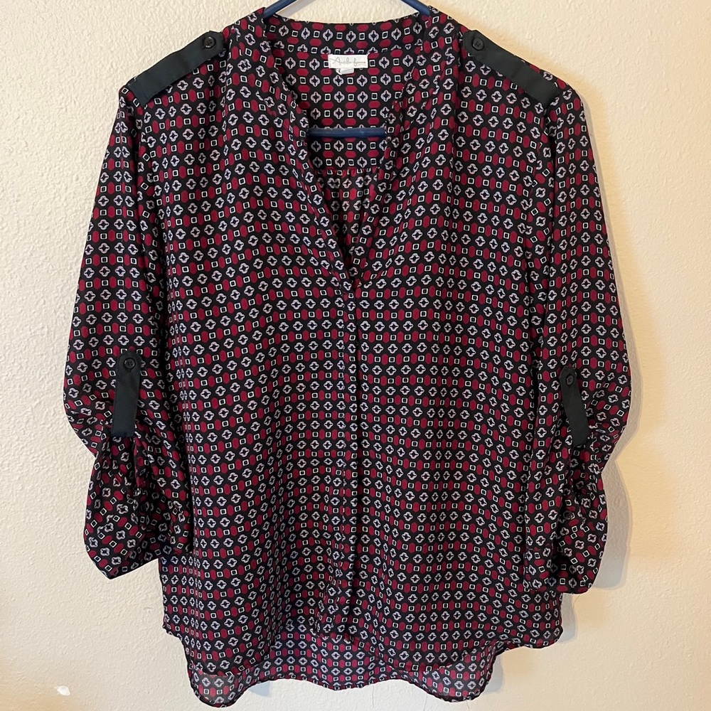 Antilia Femme Black and Red Geometric Blouse Sophisticated Timeless Size L